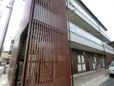 毎日通るエントランスはこのようになっています