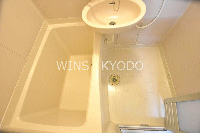 世田谷区経堂５丁目のアパートの浴室|！