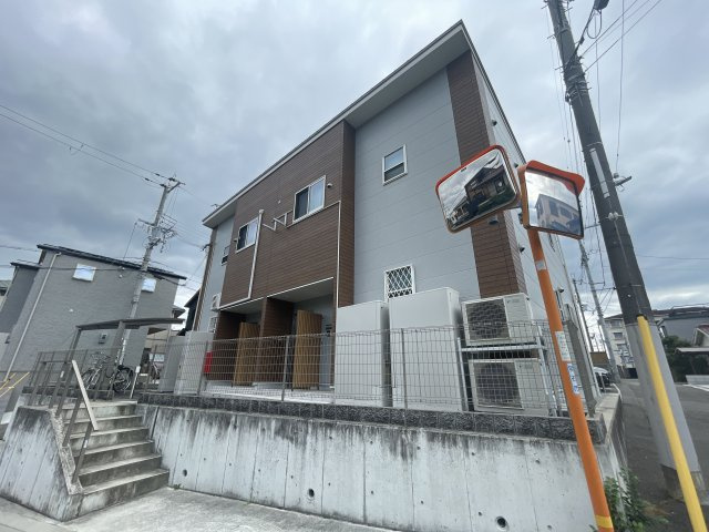 遙の外観