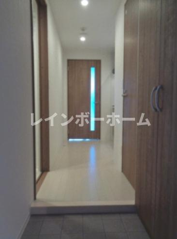 ソライエアイル新河岸の玄関