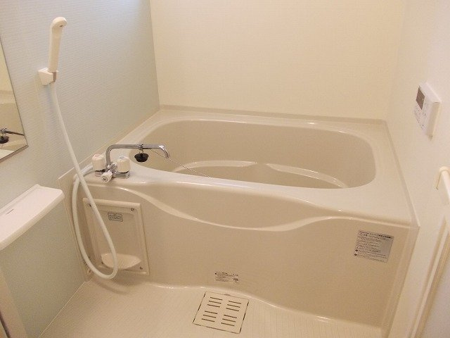 ゆったり過ごせるお風呂です