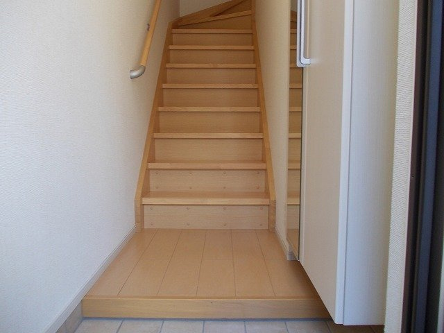 毎日通る玄関はこちらです