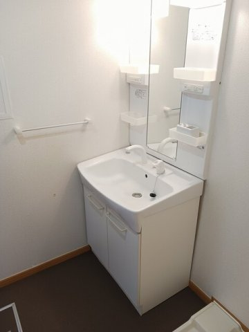 忙しい朝には欠かせない洗面所です