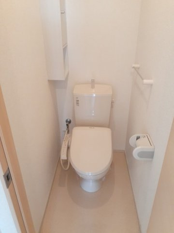 清潔感のあるトイレです