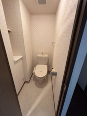 退去前につき、別部屋のお写真になります