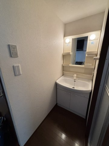 退去前につき、別部屋のお写真になります