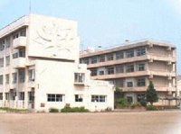 厚木市立睦合中学校まで1,255ｍ