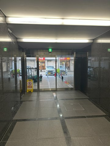 タツト・建設ビルのロビー