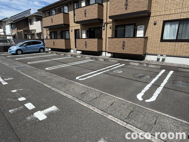 ラ・ヴィータ　フェリーチェの駐車場