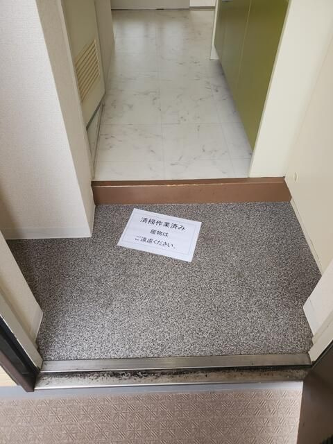 ハイタウン南馬込の玄関