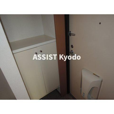 プランドール大原の玄関
