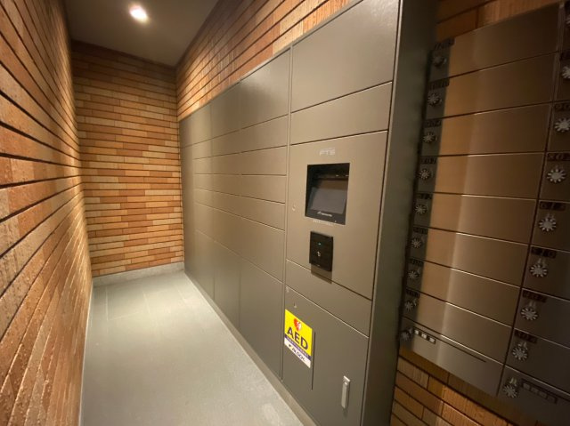クレヴィア新宿若松町の設備|クレヴィア新宿若松町：便利な宅配ボックス付きマンションです！