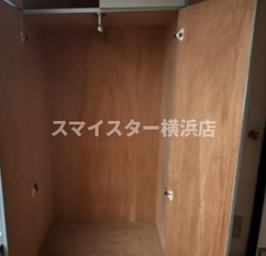横須賀市船越町３丁目の賃貸マンションの収納