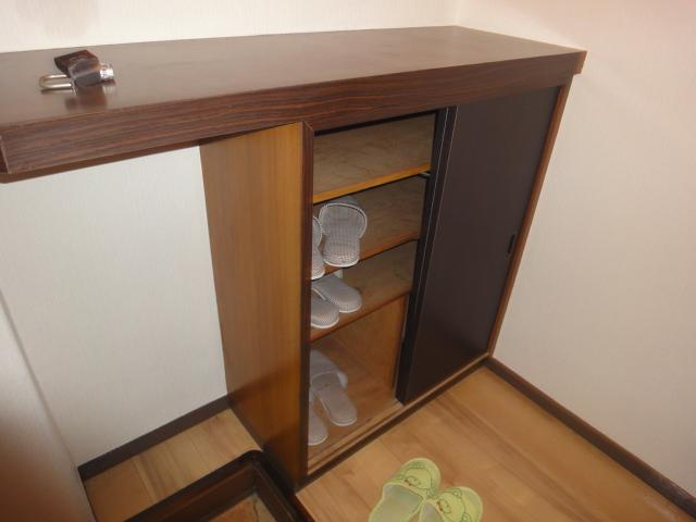 コーポ梨花苑の収納