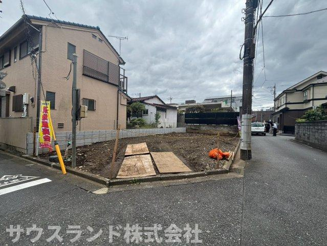 八王子市平岡町　新築戸建ての前面道路含む現地写真