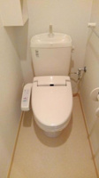 清潔感のあるトイレです