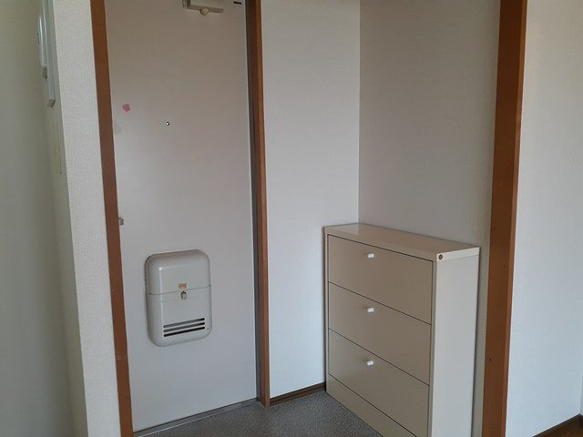 毎日通る玄関はこちらです