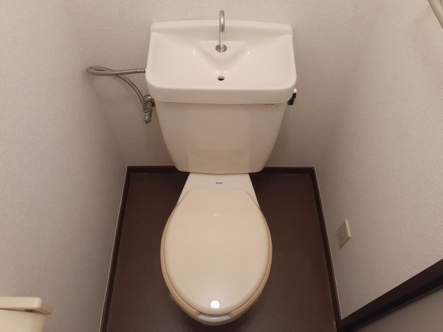 ゆったりとした空間のトイレです