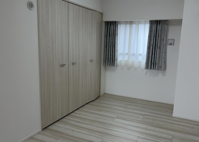 【子供部屋】 | コンフォルシア相模原デュアル | 子供が何人でも年齢によっては、受験時にしっかり壁のある個室があった方が良い場合もあります。難しい問題ですが、兄弟の人数や、性別や年齢差によって状況が異なりますので、数年後のこともしっかり考えましょう。