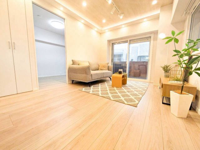 ダイアパレス高田馬場の居間・リビング|2026.09.10撮影

現地ご見学希望・資料請求などお気軽にお問い合わせ下さい！
03-5990-5201