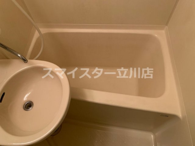 八王子市散田町５丁目の賃貸マンションの浴室