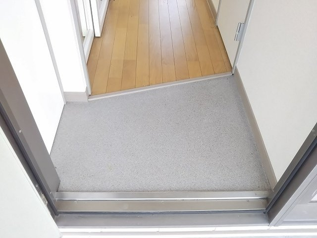 明るい玄関です