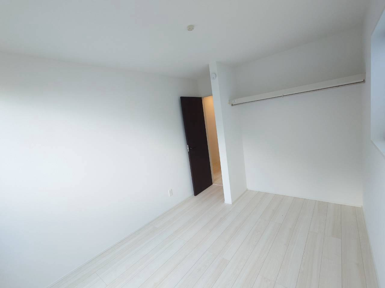 ★★沖縄市松本3期－1号棟（全2棟）の洋室|スタンダードな洋室です