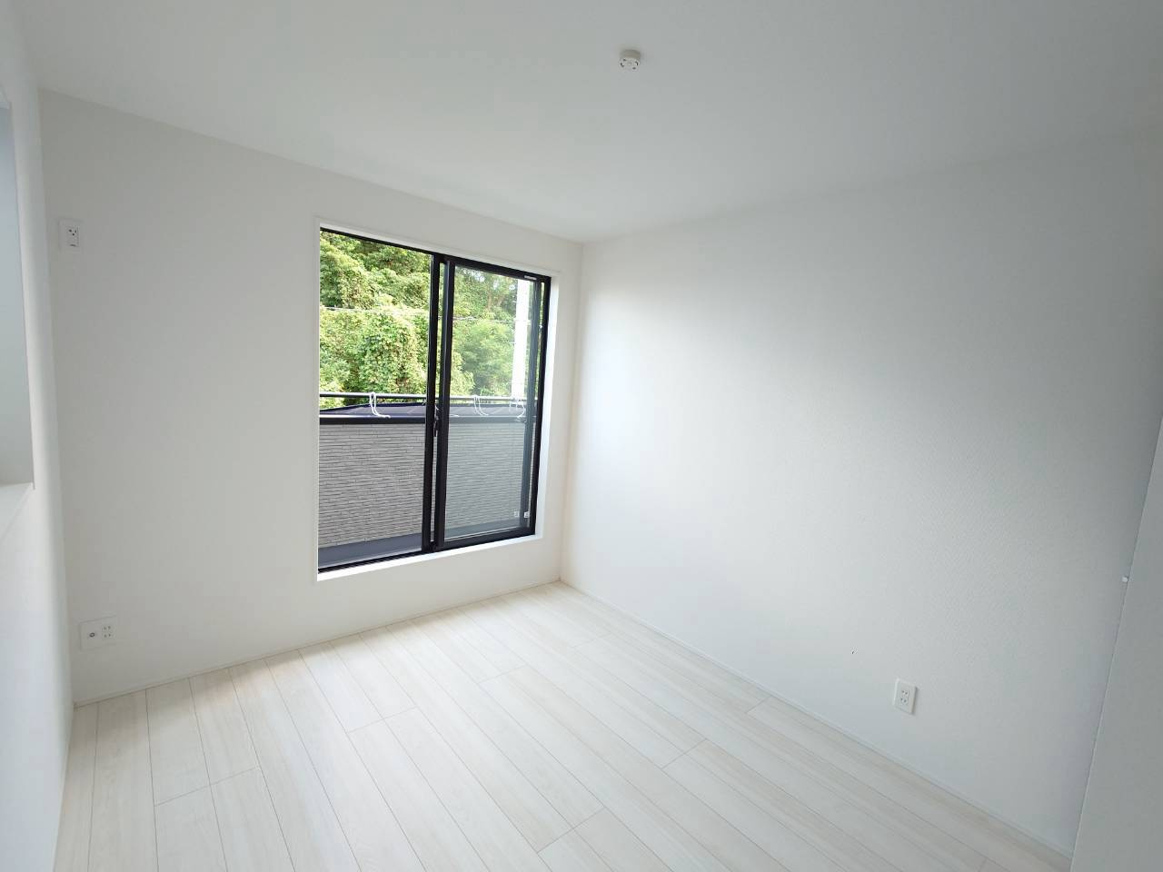 ★★沖縄市松本3期－1号棟（全2棟）の洋室|コンパクトで使いやすい洋室です