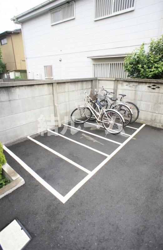 練馬区東大泉６丁目のアパートの駐車場