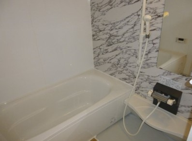 ゴールド・イン・ロータスの浴室|他部屋参考写真