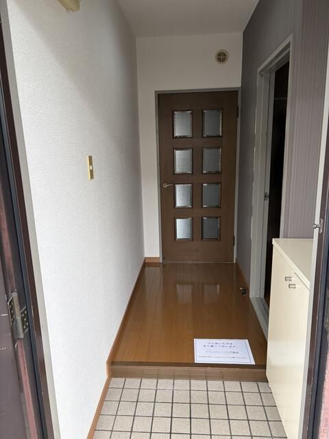 福生市北田園２丁目の賃貸マンションの玄関