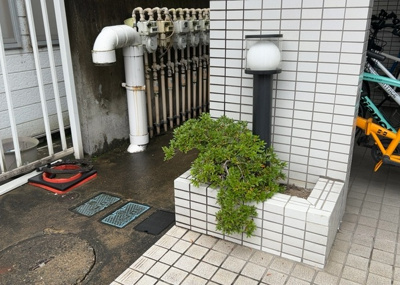 【内装】 | クリオ相模大野壱番館 | 共用部分は、一棟の建物に住む区分所有者全員が共同で所有するとし、共用部分の管理、補修などは、区分所有者で形成される管理組合が行います。個人の判断で勝手に変更することはできませんので覚えておきましょう。