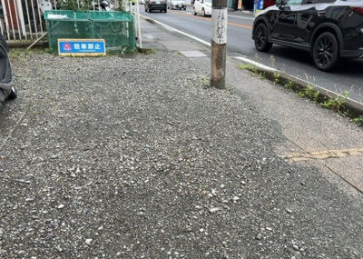 【駐車場】 | クリオ相模大野壱番館 | 駐車場と明記されていても、最小スペースでつくられた駐車場だと大型車は駐車できなかったり、出入りしにくくなったりする可能性があります。お車のサイズと購入したい物件の駐車場のサイズを現地で確認しましょう。