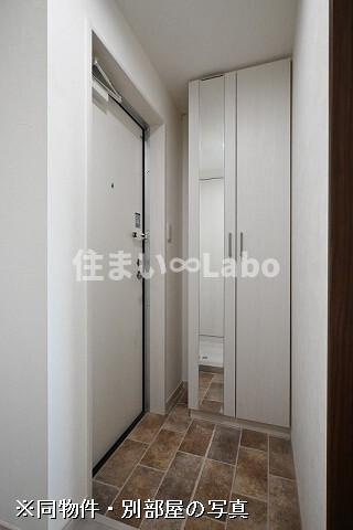 Bella collina 香椎の玄関
