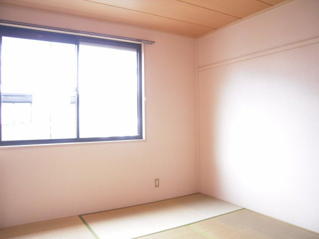サンヴィレッジ美乃利　Aの和室|同物件別号室参照