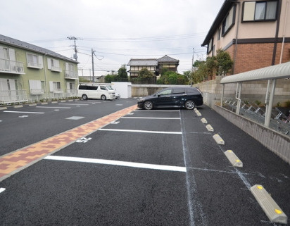 ベルフォ―トの駐車場