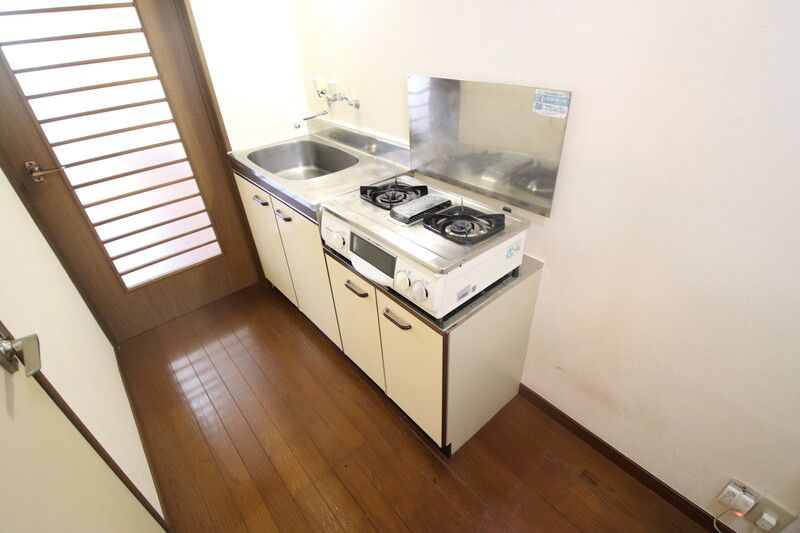 カレッジハウス １４のキッチン