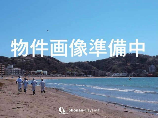 2階リビング　吹抜　勾配天井（秋田杉使用）