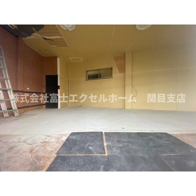 東郷通３丁目店舗の内装