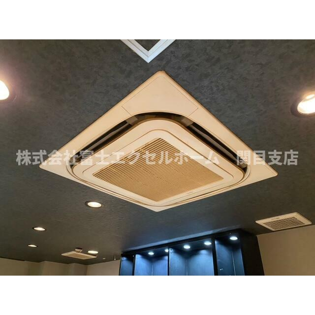 大東市・外環状線レジャービル２階の設備