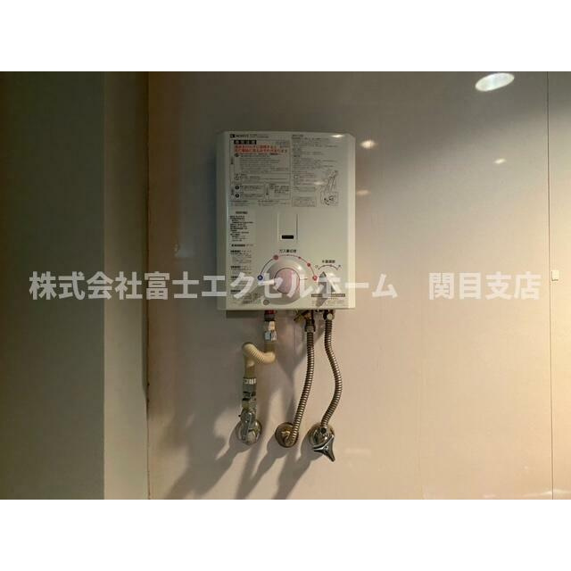 大東市・外環状線レジャービル２階の設備