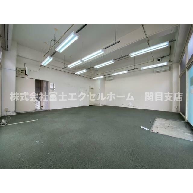 門真市新橋町の店舗事務所の内装