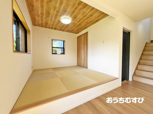 尾張旭市庄南町４丁目の和室