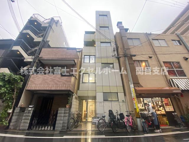 大阪市北区天神橋２丁目の店舗事務所