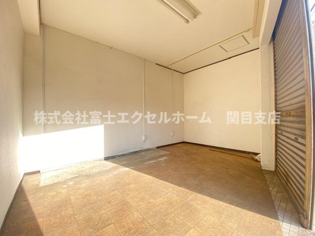 ひびき寝屋川ハイツ1階路面の内装
