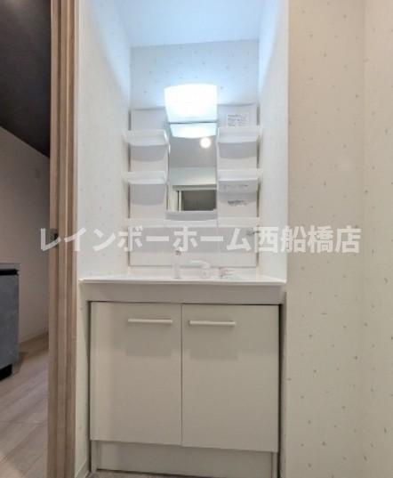 アーバングレース行徳の洗面所