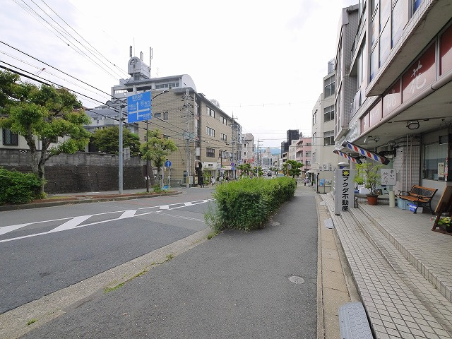 トミオコートの周辺