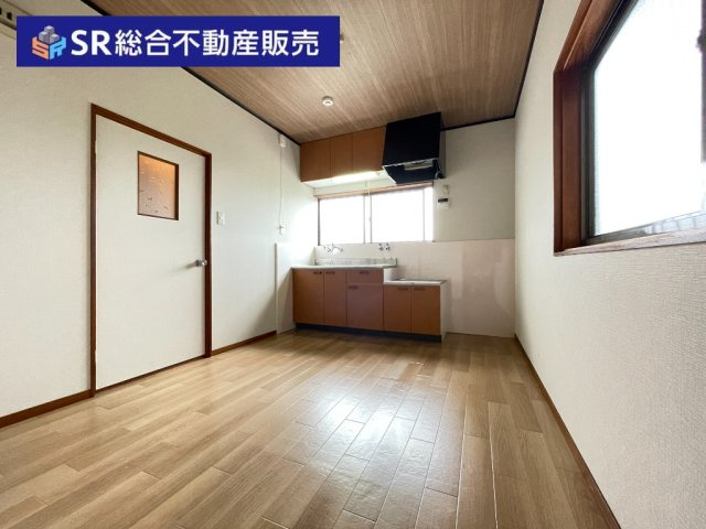 上四条町中古戸建のキッチン|東大阪市で不動産をお探しの方は弊社までご相談下さいませ！