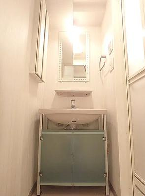 ガラ・ステージ大山の独立洗面台