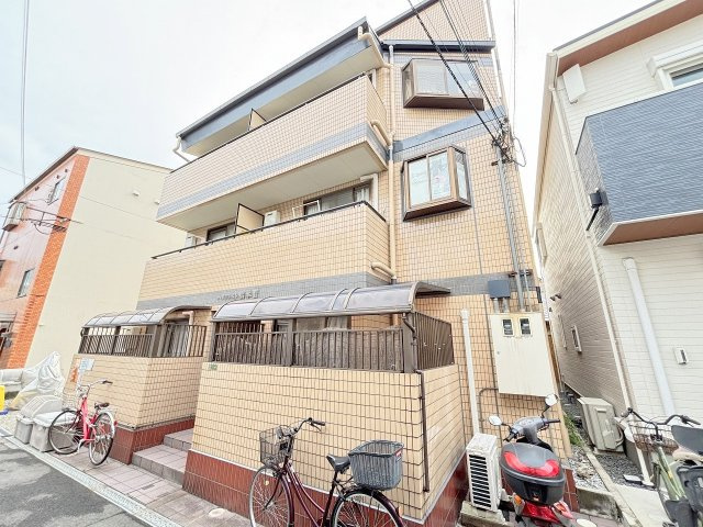 ハイクレスト橋本IIの外観